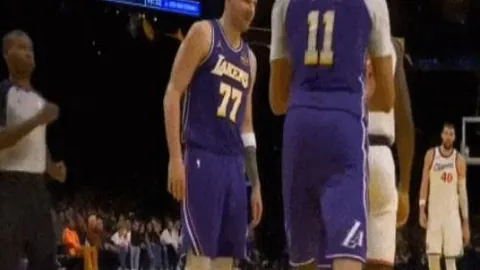 英格兰官方：戈登因伤退国家队，正于纽卡斯尔接受全面检查