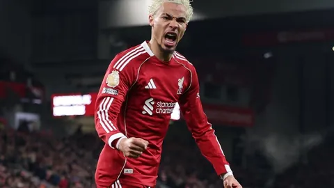 中国男篮大胜日本42分，内线双塔联手砍下28分12板！